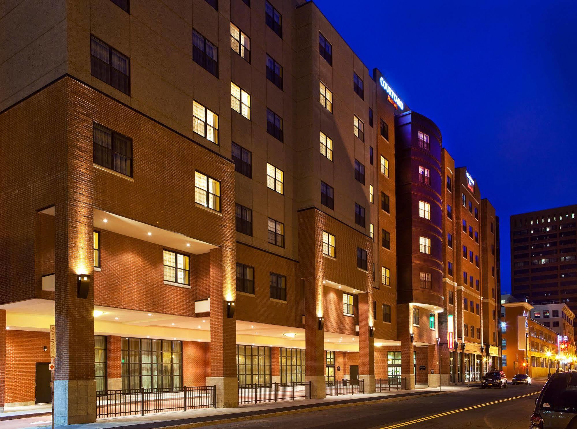 Residence Inn By Marriott Syracuse Downtown At Armory Square Kültér fotó